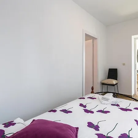 Nyaraló Holiday Topid Vi Raša